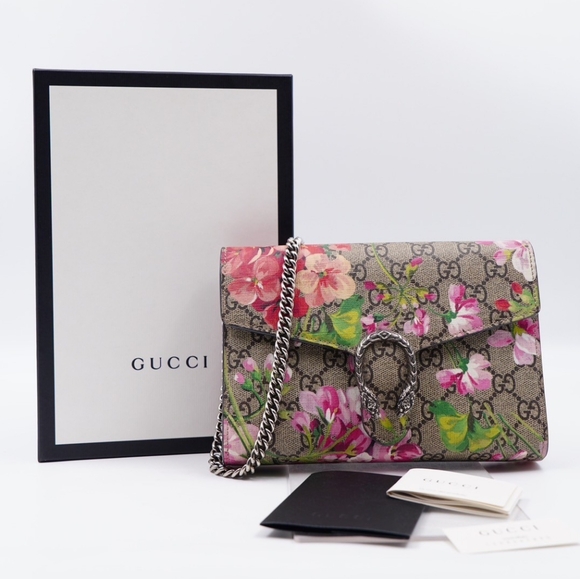 Gucci Handbags - ❌️❌SOLD❌️❌️AU68❤️ GUCCI GG Supreme Monogram Blooms Mini Dionysus Chain Wallet